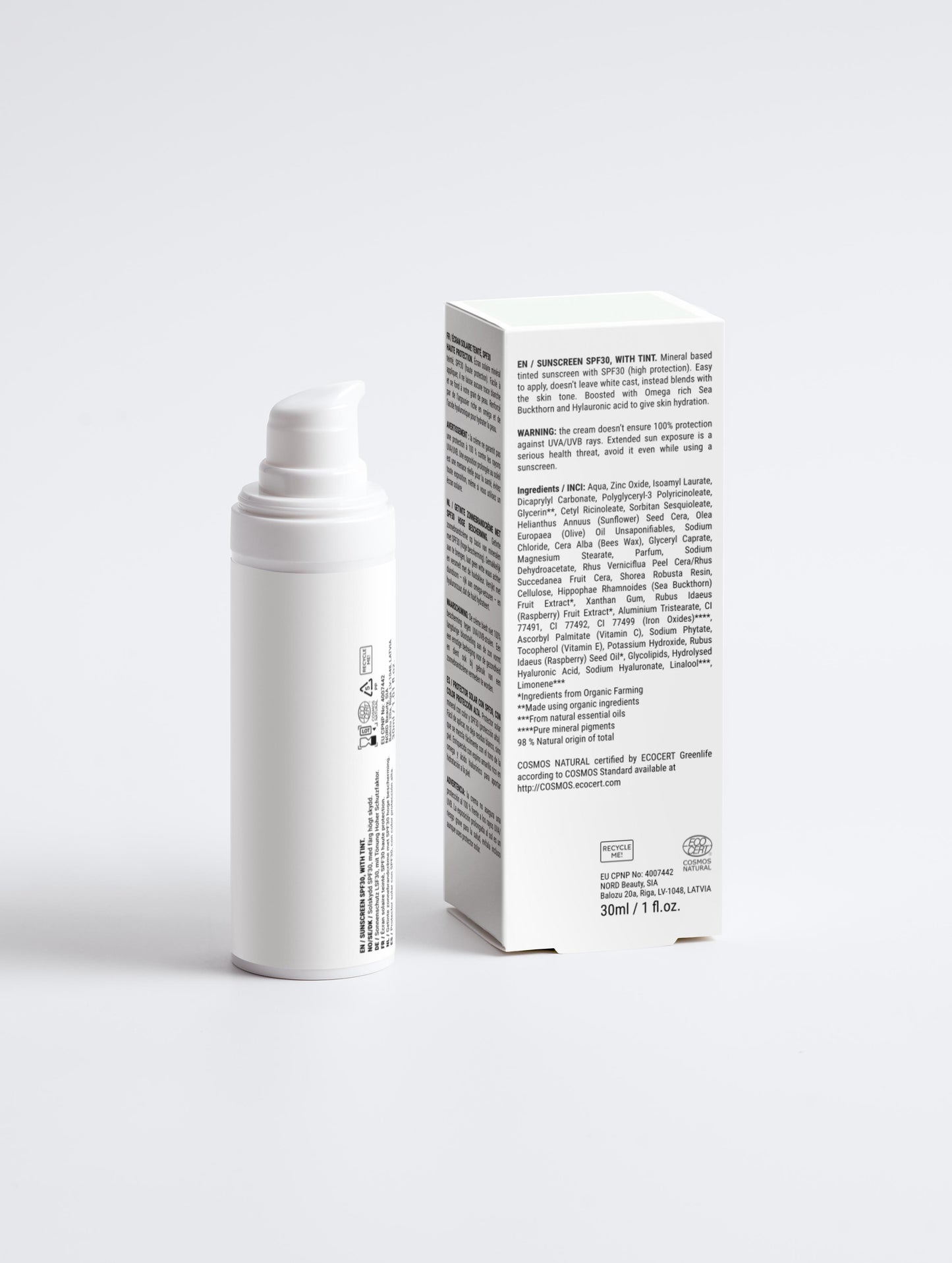 Lumitage sunscreen - the zinc-based organic sunscreen for daily facial use.